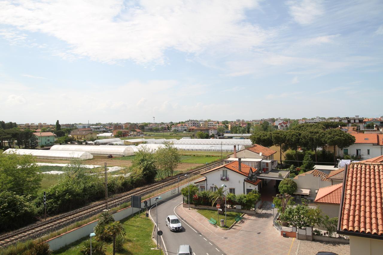 Hotel Capri Bellaria-Igea Marina Exterior photo